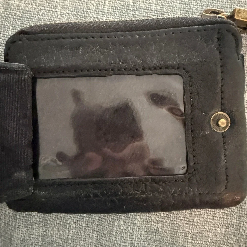 Fossil‎ Black Leather Keyhole Coin Purse ID Card Holder Wallet Brass Hardware